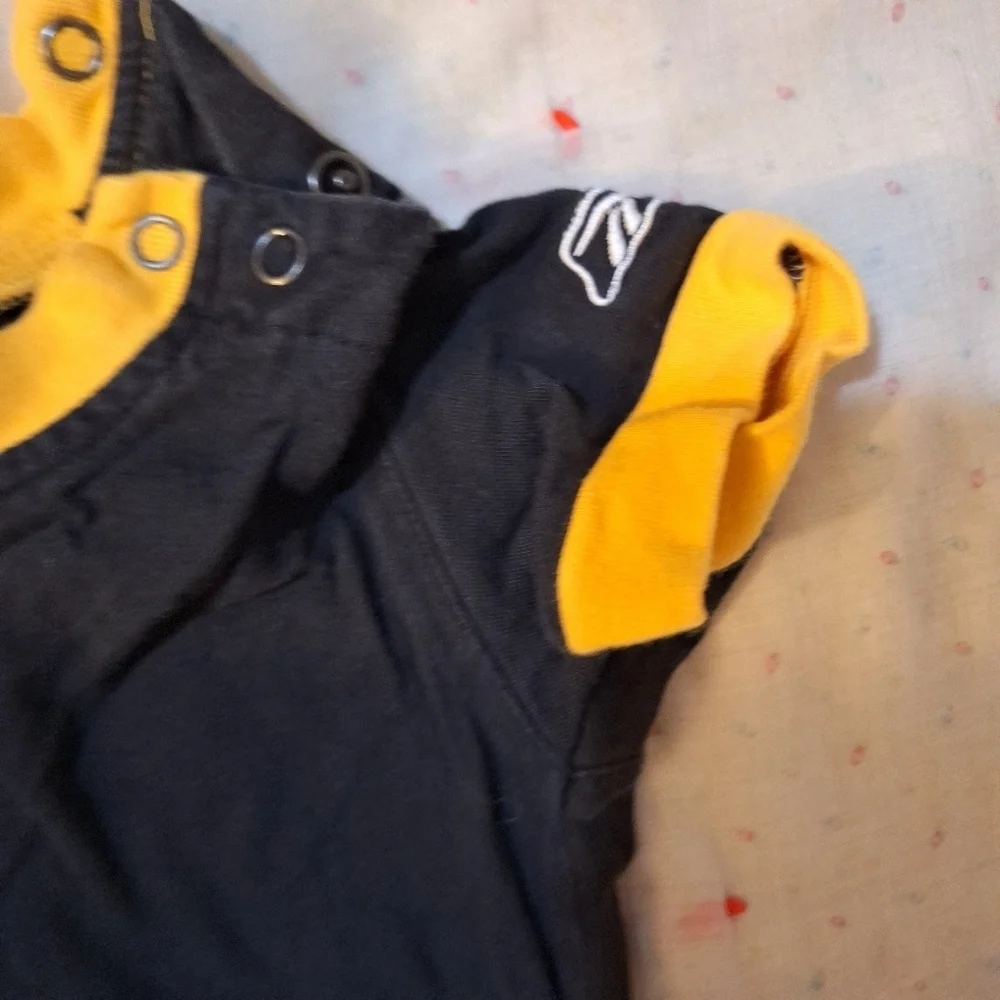 NFL Pittsburgh Steelers Baby Onesie Black and Yellow 18 Months